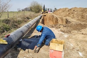 "Hablar de gasoducto es hablar de mayor competitividad, producción, generación de empleo, arraigo e inclusión social. Porque el gas es un insumo estratégico para la industria y también para miles de hogares que lo verán reflejado en la reducción de los costos, con la posibilidad de seguir creciendo y desarrollándose", señaló Frana.