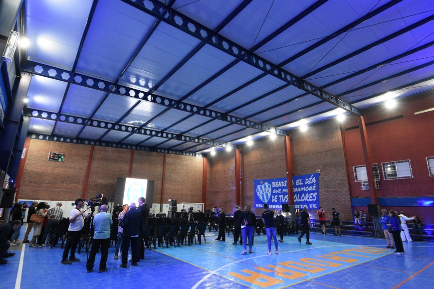 Así luce el nuevo gimnasio 16 de Abril de Villa Dora.