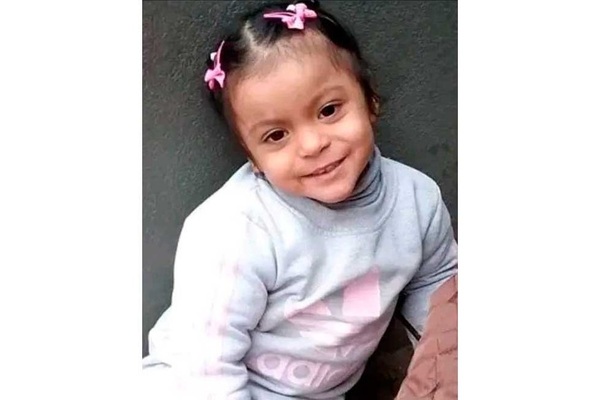 Mía Guadalupe Salteño Altamirano, tiene ojos oscuros, tez trigueña y mide un metro de altura. FOTO: Prensa Gobierno