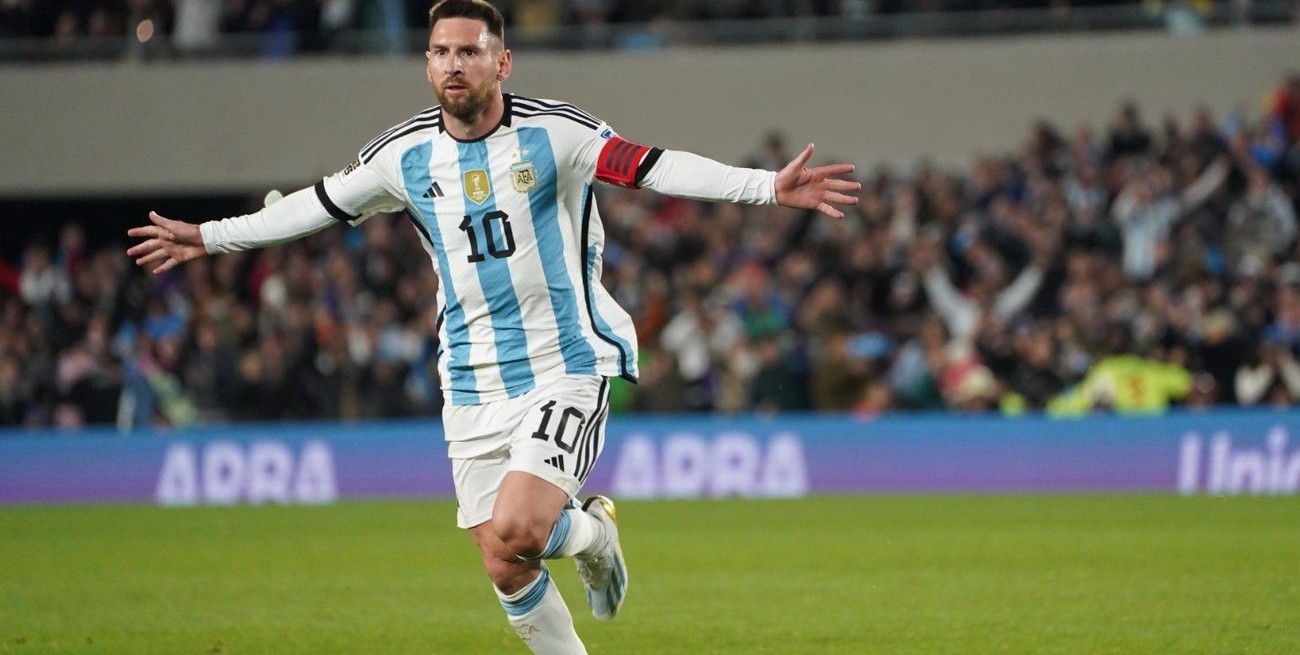 Messi siempre hace fácil lo difícil: golazo del "10" y victoria argentina ante Ecuador