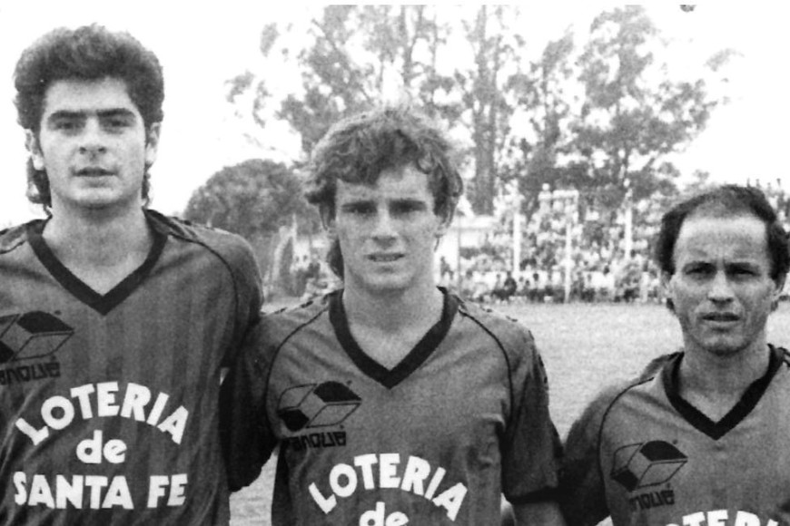 Raúl de la Cruz Chaparro junto a dos productos genuinos sabaleros: el Zurdo Verdirame y Daniel Mozas.