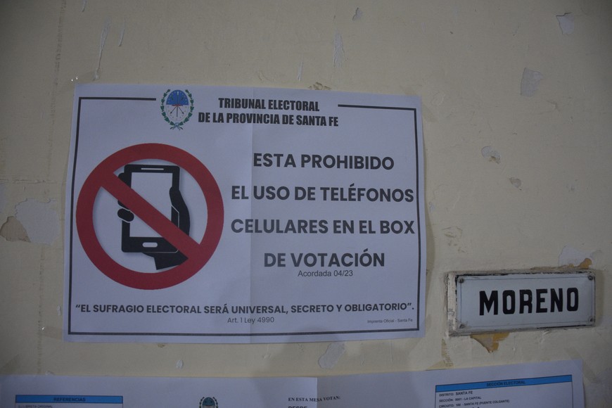 El Tribunal Electoral reforzó la campaña de concientización sobre la prohibición de uso de celulares durante la votación.