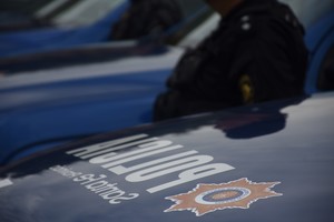 Mientras la mujer se recupera personal de la subcomisaría 1ra. investiga lo acontecido en procura de dar con los agresores. Crédito: Mauricio Garín.