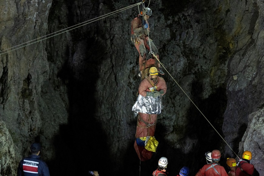 U.S. caver Mark Dickey, on a stretcher, is carried out of the Morca cave as his rescue operation comes to a successful end near Anamur in Mersin province, southern Turkey September 12, 2023. REUTERS/Umit Bektas