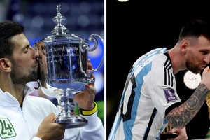 Novak Djokovic besa la copa luego de ganar el US Open. Lionel Messi aquél 18 de diciembre de 2022 pudo por fin levantar la copa del mundo en Qatar.