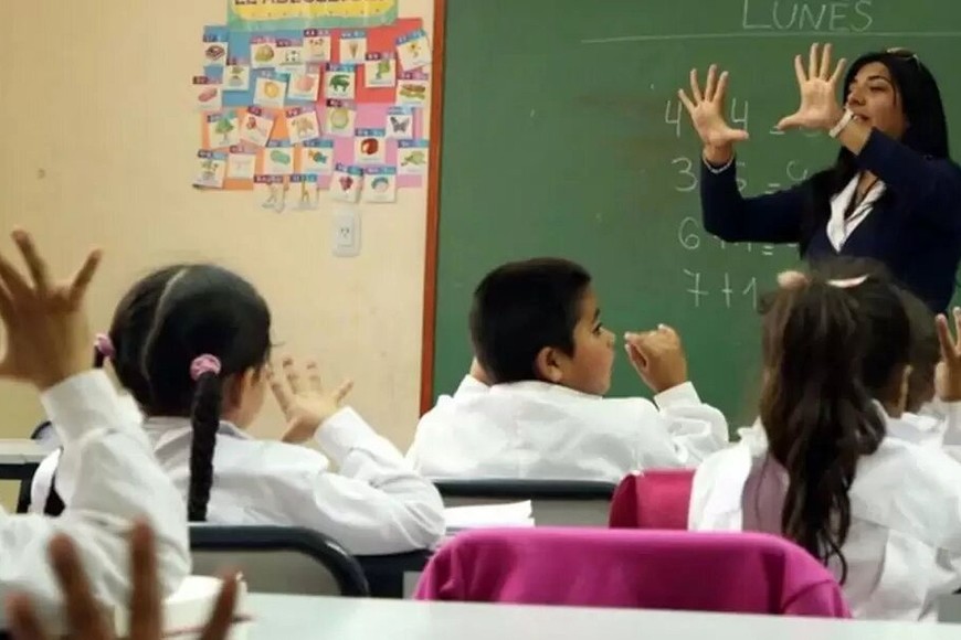 Los datos del presente educativo reflejan muchas deudas en materia de igualdad y de logros escolares.