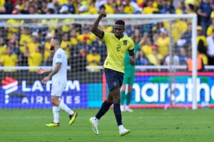Félix Torres fue el autor de los goles que le dieron el triunfo a Ecuador. Crédito: Conmebol