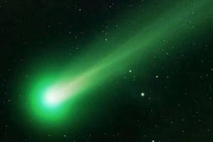 El cometa "verde" debe su nombre se debe al fotógrafo japonés que lo descubrió por casualidad.