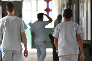 De total formas están garantizadas la atención de urgencias y guardias mínimas. Crédito: Archivo / Mauricio Garín.