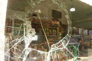 Los daños en el kiosco ubicado en 9 de Julio al 3000. Crédito: Guillermo Di Salvatore