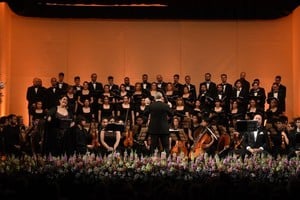 Compañía Coral de Santa Fe y Camerata Eleutheria presentaron la Gran Misa en Do Menor de Mozart, con Monserrat Maldonado, Florencia Machado, Gastón Oliveira Weckesser y Felipe Carelli como solistas invitados.