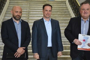 Puccini, Enrico y Michlig, los tres representantes de Pullaro para comenzar las reuniones de transición. Foto: Luis Cetraro
