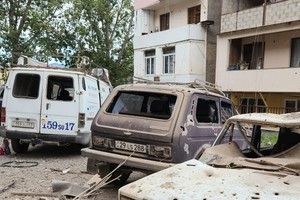 Parte de los daños provocados en los asentamientos de Artsaj por el avance azerí. Crédito: @ArtsakhInformation