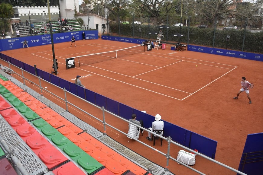 En julio pasado se desarrolló en el Santa Fe Lawn Tennis Club el primer certamen de este circuito en la historia de la provincia. Crédito: Flavio Raina