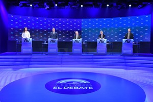 Los cinco candidatos a vicepresidente presentes en el Debate de este miércoles. Crédito: Enrique García Medina / Télam