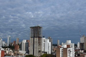 Las nubes predominarán en la mañana del sábado. Foto: Mauricio Garín