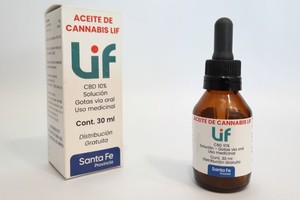 Desde octubre del 2021 el laboratorio público de Santa Fe puso a disposición de la salud pública provincial el Aceite de Cannabis Medicinal. Créditos: Gobierno de Santa Fe