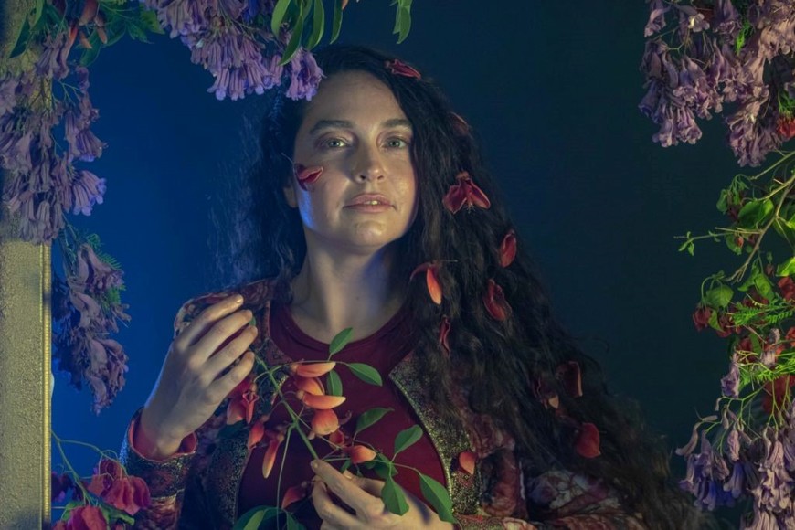 Amorela (Cintia Amorela Bertolino), cantautora santafesina.