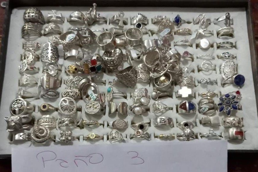 El robo se produjo el 6 de septiembre en la esquina de una joyería ubicada en el barrio Unión y Trabajo. Crédito: Prensa AIC