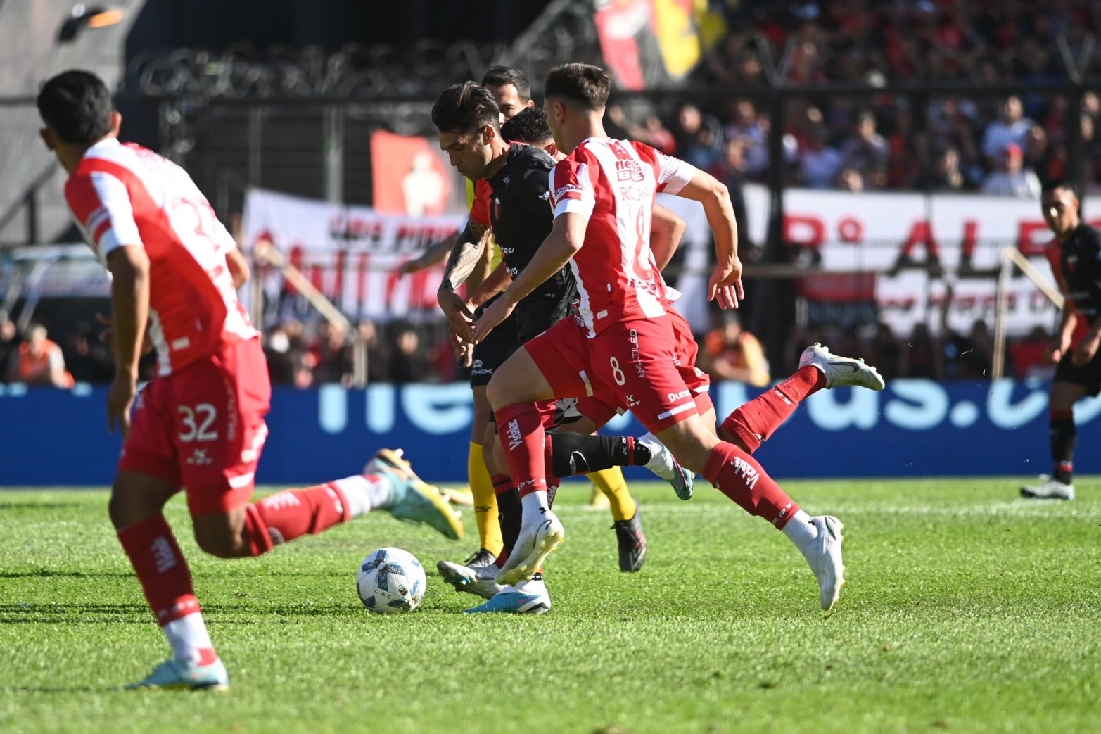 Ya se está jugando el clásico santafesino
