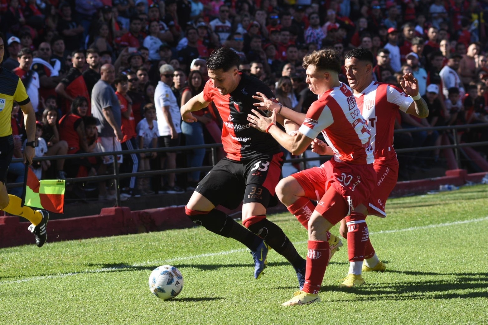 Ya se está jugando el clásico santafesino