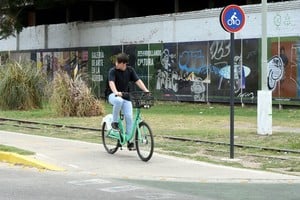 El nuevo sistema de bicicletas públicas tiene como objetivo ampliar la zona de funcionamiento para llegar a las tres universidades de la ciudad.
