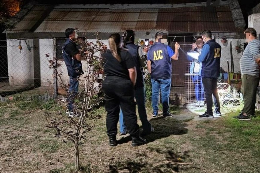 El momento de los allanamientos. Crédito: El Litoral.