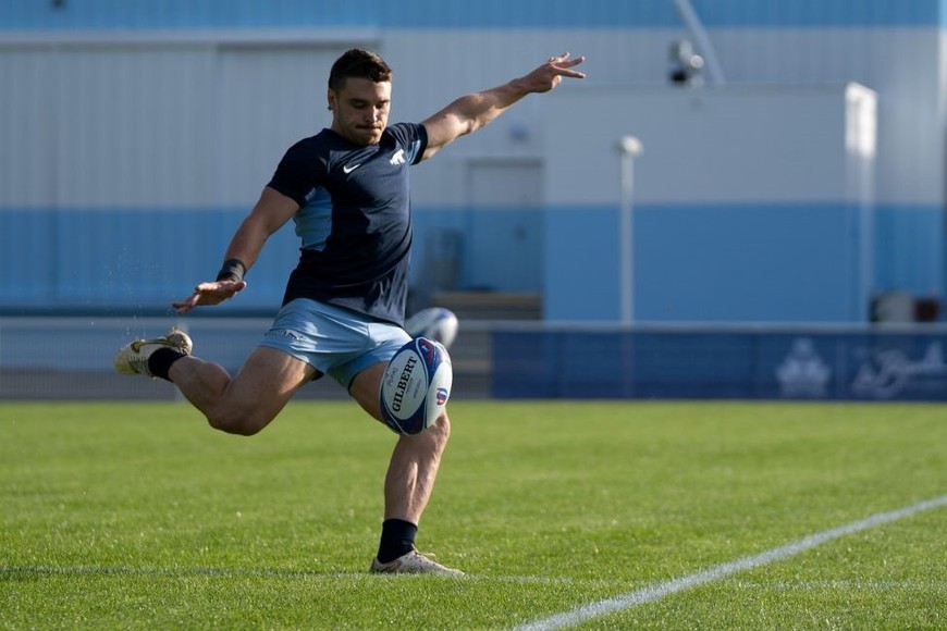 Mateo Carreras. El tucumano se adueñó de una de las puntas del seleccionado argentino. Crédito: Prensa UAR.