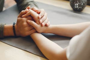 Comprender y hablar el lenguaje de amor de tu pareja es esencial para mantener una relación exitosa.