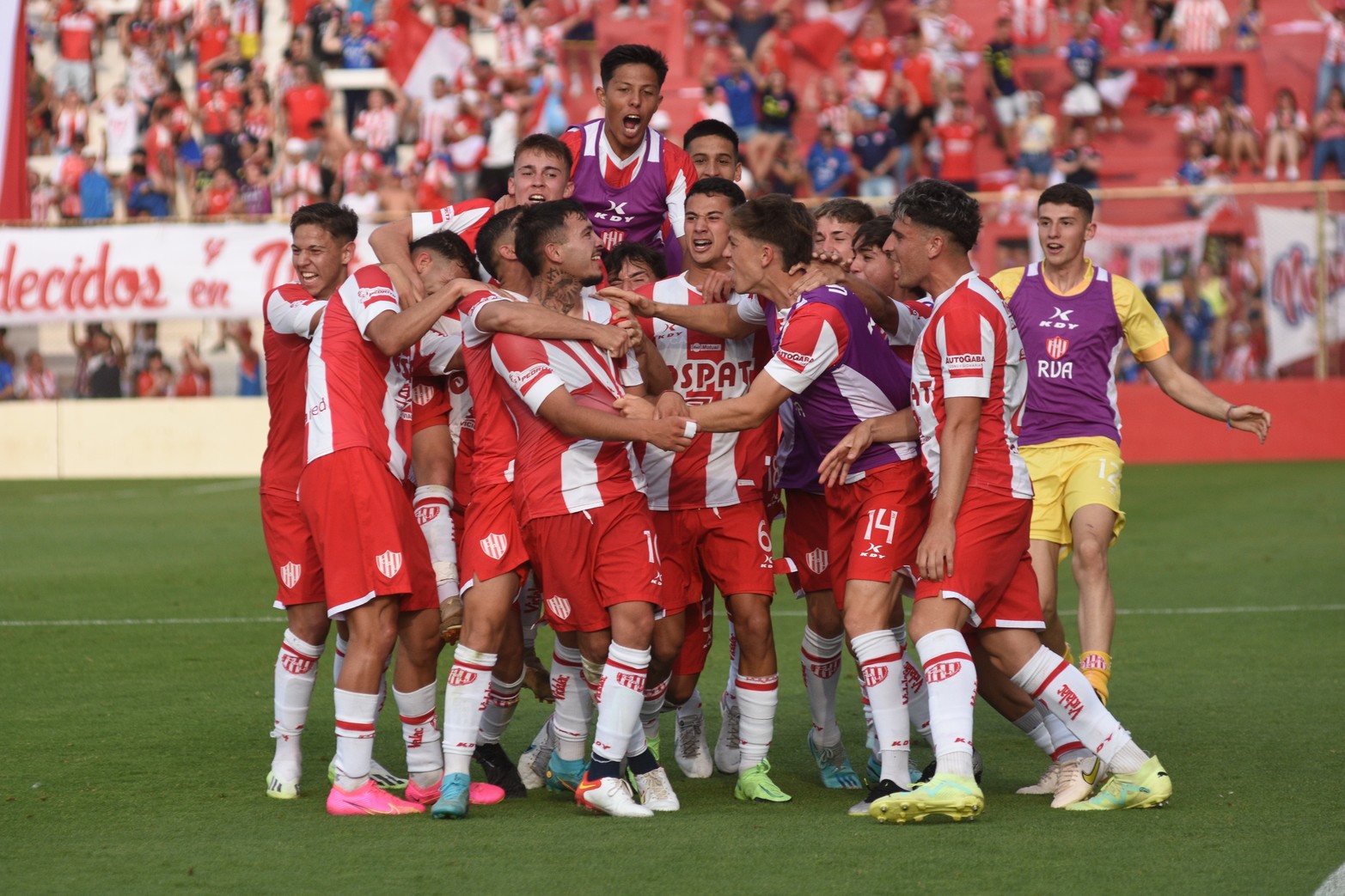 Unión le ganó 2 a 0 a Colón y espera conocer su adversario para la final por la Copa Santa Fe