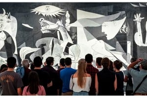Pablo Picasso "Guernica" 1937, óleo sobre tela 349 x 777.- Museo Reina Sofía