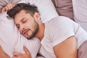 Desde la interpretación espiritual de las culturas originarias hasta las teorías científicas modernas, los sueños han dejado una marca indeleble en la historia de la humanidad.