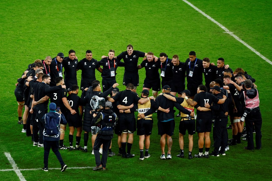 Rugby Union - Rugby World Cup 2023 - Semi Final - Argentina v New Zealand - Stade de France, Saint-Denis, France - October 20, 2023
New Zealand players huddle as they celebrate after the match as New Zealand reach the final REUTERS/Sarah Meyssonnier