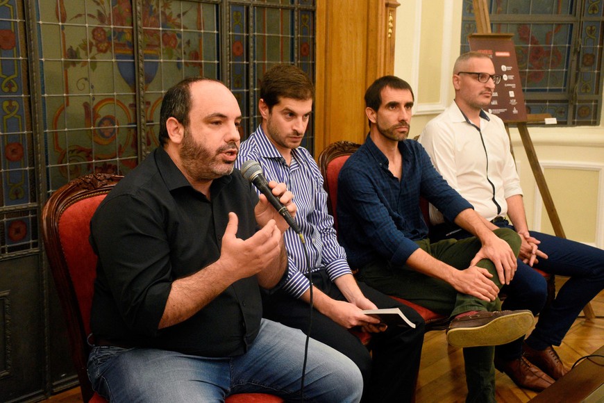Rinaldi, Zentner, Novak y Zenclussen contaron detalles del libro y conversaron con el público presente. Foto: Pablo Aguirre