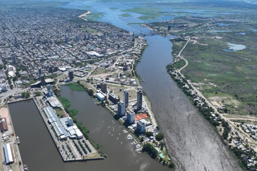 Instantánea. “Ciudad de aguas”, por Fernando Nicola.