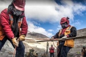 Entre los sectores que registraron subas se destaca la explotación de minas y canteras.