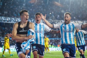 Leonardo Sigali festeja el gol agónico de Racing frente a Boca. Crédito: NA