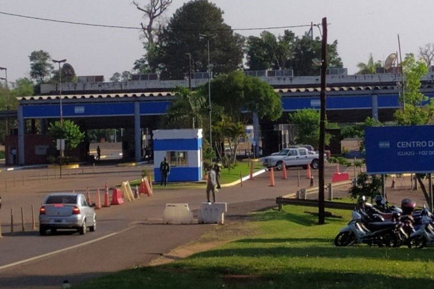 Hasta la semana pasada si un argentino o un extranjero ingresaba por menos de 24 horas pasaba libremente.