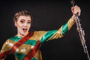 La clarinetista polaca Bárbara Borowicz estrenará en Santa Fe la obra “Harlekin”, del compositor alemán Karlheinz Stockhausen.