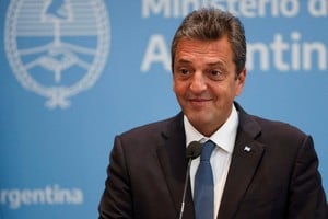 Massa defendió un “precio razonable” en el mercado interno para los combustibles.