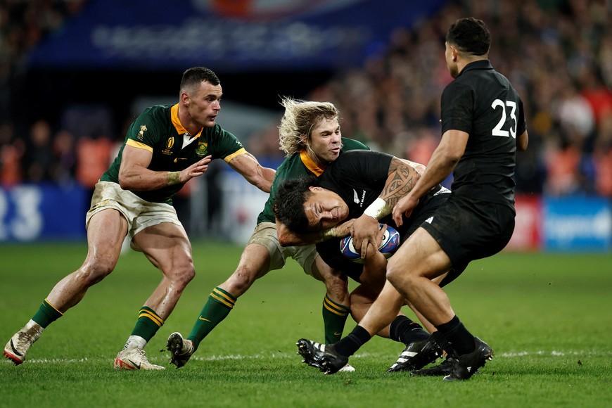 Rugby Union - Rugby World Cup 2023 - Final - New Zealand v South Africa - Stade de France, Saint-Denis, France - October 28, 2023
New Zealand's Samisoni Taukei'aho in action with South Africa's Faf de Klerk REUTERS/Benoit Tessier