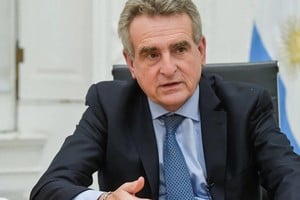 El jefe de Gabinete Agustín Rossi, criticó el pacto entre el Javier Milei y Patricia Bullrich