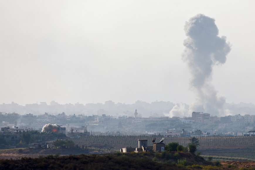 Smoke billows after rockets were launched from the Gaza Strip to Israel, as seen from Israel, October 30, 2023. REUTERS/Amir Cohen     TPX IMAGES OF THE DAY