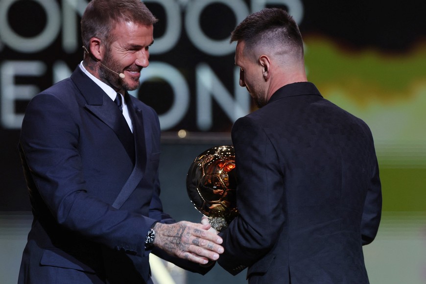 Soccer Football - 2023 Ballon d'Or - Chatelet Theatre, Paris, France - October 30, 2023
Inter Miami's Lionel Messi after being awarded the men's Ballon d'Or by co owner David Beckham REUTERS/Stephanie Lecocq
