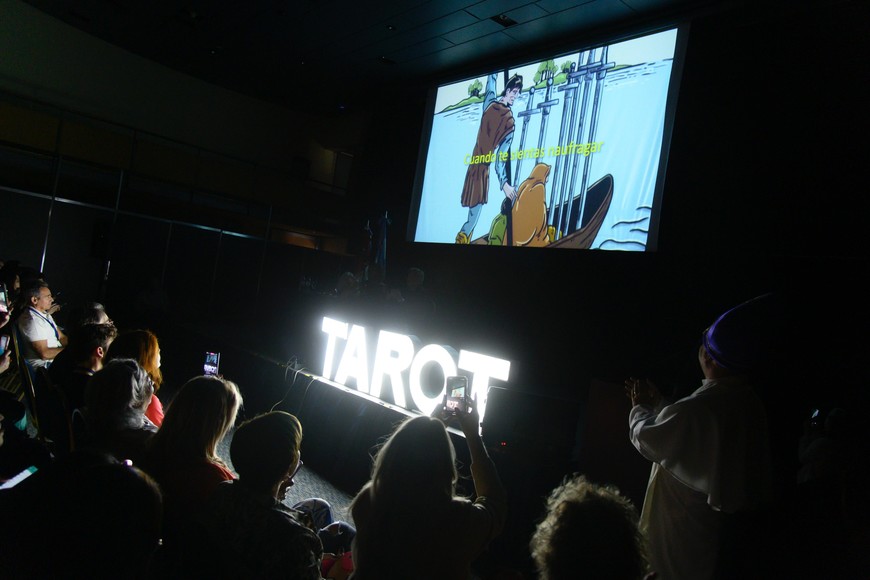 El tarot con gran convocatoria en Rosario. Crédito: Marcelo Manera