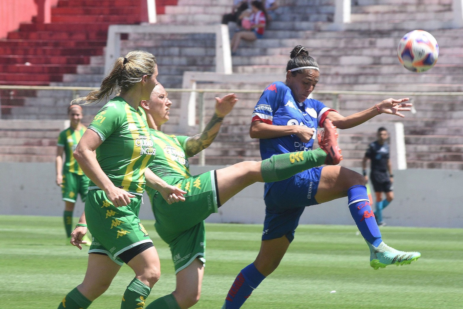 La fuerza de Unión, superó cualquier barrera de Defensa y Justicia.