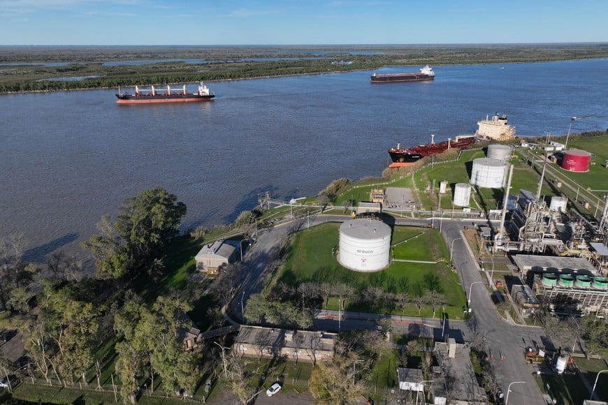 Los diputados nacionales Álvaro González y  Gabriel Chumpitaz, también participaron de las reuniones. Crédito: Fernando Nicola/Archivo