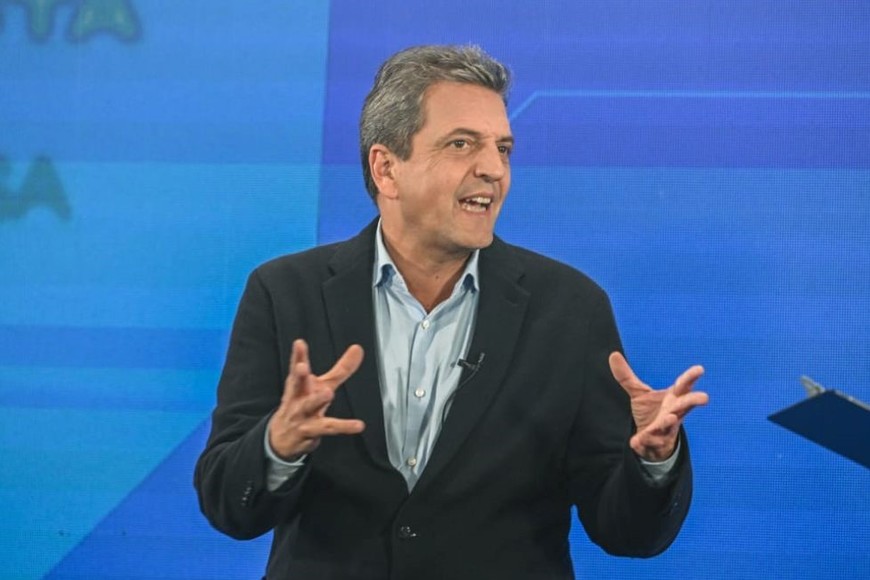 El candidato a presidente de la Nación, Sergio Massa, dialogo con medios provinciales en la Primera Entrevista Federal.