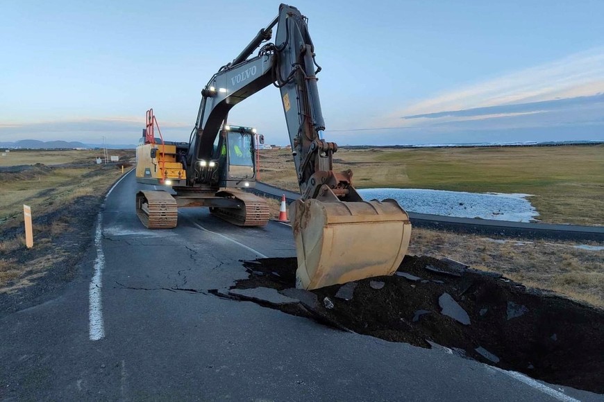 Streetworks continue, after cracks emerged on a road due to volcanic activity near Grindavik, Iceland obtained by Reuters on November 14, 2023. Road Administration of Iceland via Facebook/ Handout via REUTERS THIS IMAGE HAS BEEN SUPPLIED BY A THIRD PARTY. NO RESALES. NO ARCHIVES. MANDATORY CREDIT