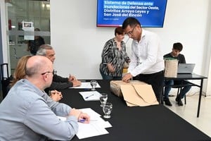 Andrés Soperez, intendente de San José del Rincón, cuestionó el tiempo que se demoró para que se licite la obra. Foto: Mauricio Garín